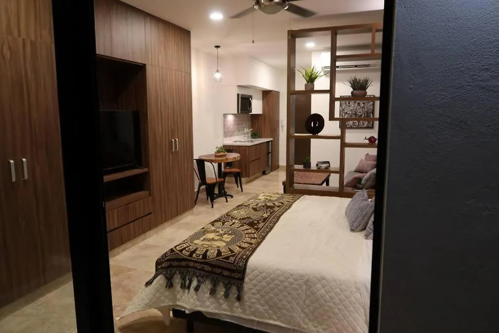 Perfect Location 0*, Playa del Carmen Mexico